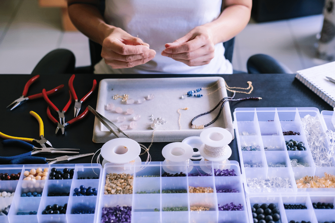 How to start a jewelry business